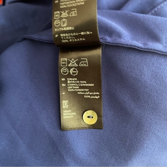 H&m Royal Blue Roll Tab Sleeve Blouse Size 4 - Picture 7 of 8